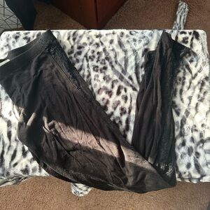 Elegant Black Lace Trim Leggings